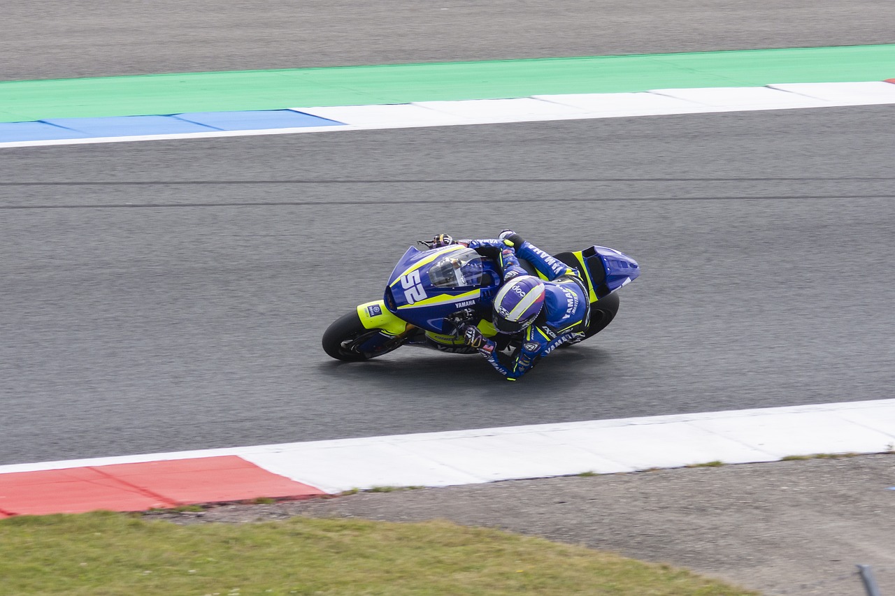 洞和中场组 洞和中场组